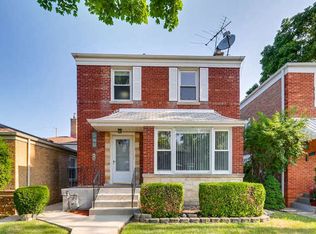 2504 W Jarvis Ave, Chicago, IL