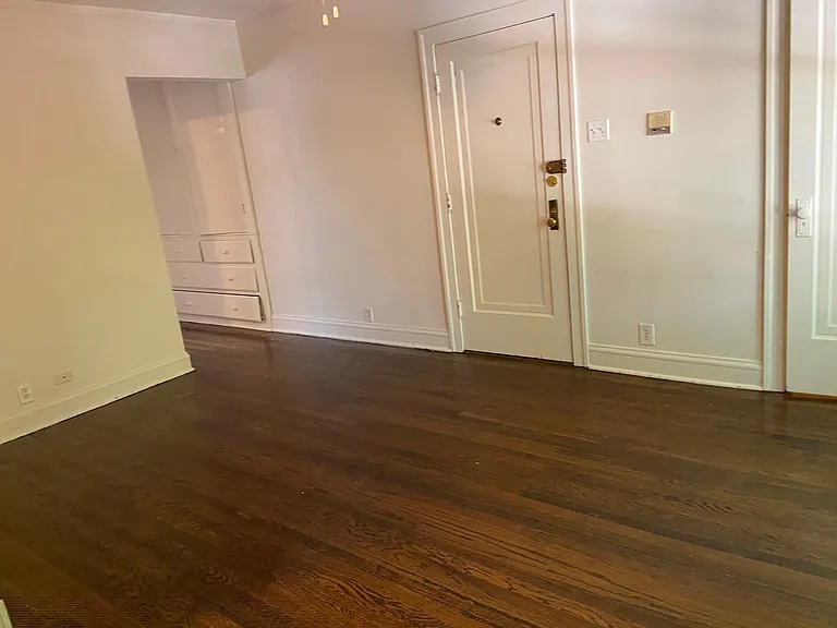 1253 W Henderson St #1 — Photo 16
