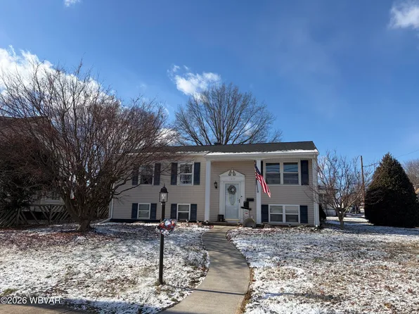 1219 Penn St, Williamsport, PA 17701