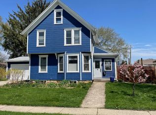 103 W 3rd St, Waunakee, WI 53597
