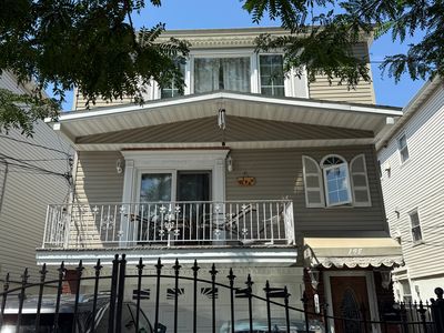 198 5th St #1, Jersey City, NJ, 07302