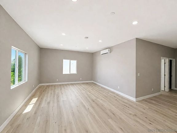 5th image of 5372 Nutmeg St