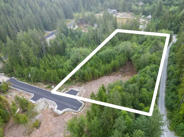 12735 Carr St, Mission, BC V4S 1B8