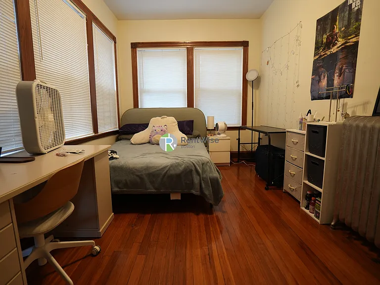 21 Gibbs St #2 — Photo 11
