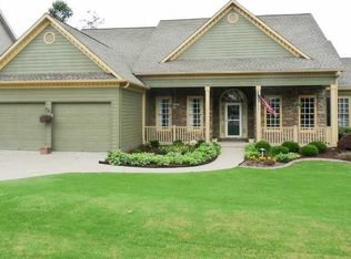 835 Valley Dr, Canton, GA