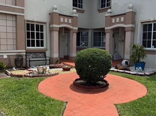 8360 NW 10th St APT 9C, Miami, FL 33126