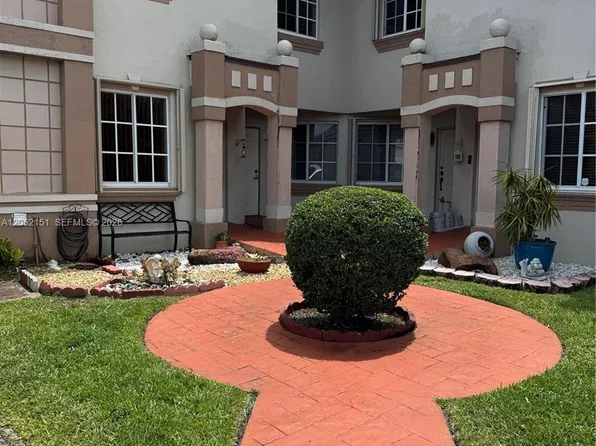 8360 NW 10th St APT 9C, Miami, FL 33126