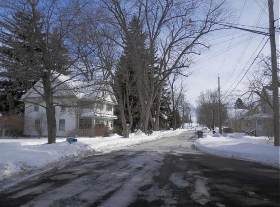 2nd image of 8 Shirley St
