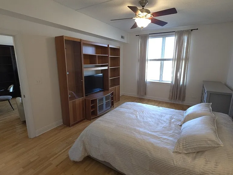 4330 N Neva Ave #305 — Photo 14