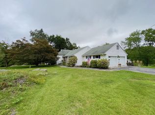 33 Greenleaf Dr, Stamford, CT 06902