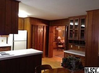 65 36th Ave NW, Hickory, NC 28601