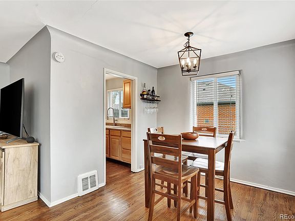 5th image of 1269 Krameria Street