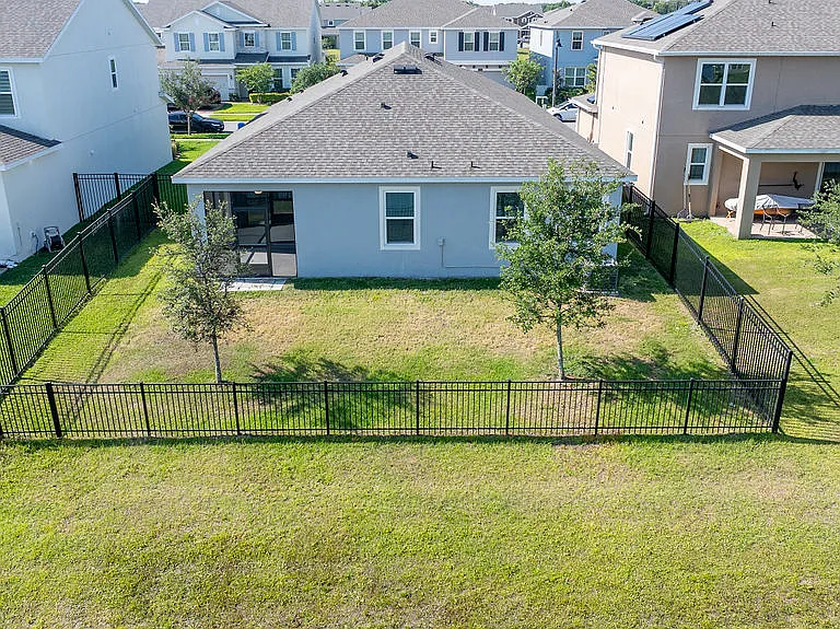 4921 Olivia Ct — Photo 36
