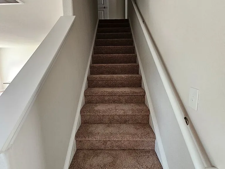 524 Hawley St — Photo 6