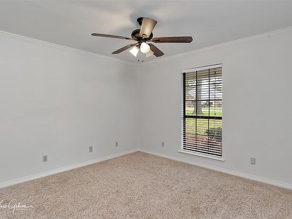 5th image of 9868 Deep Woods Dr