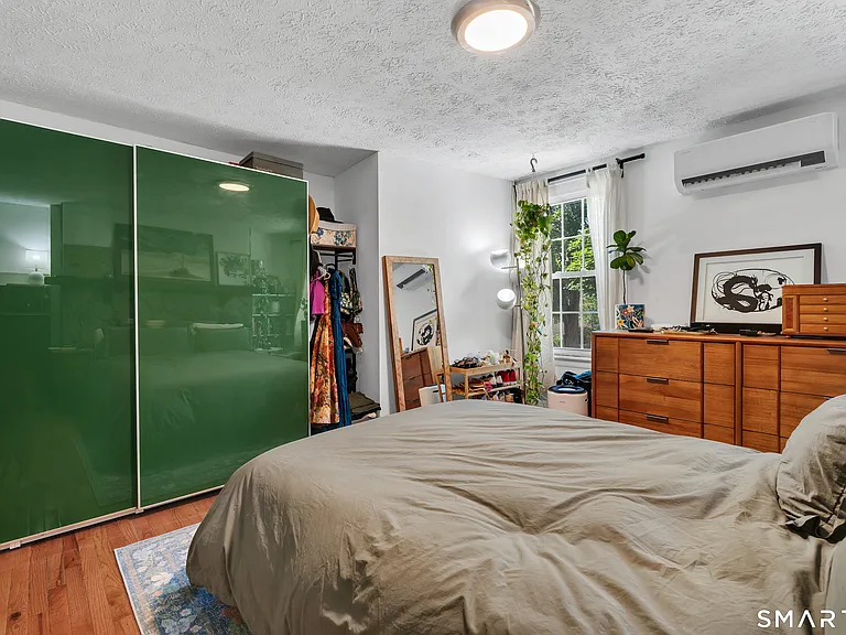 31 Clark St — Photo 10