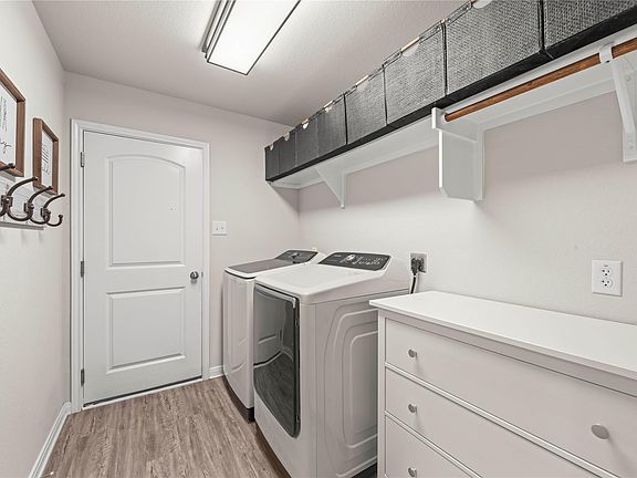 5th image of 3018 Clevelander Dr