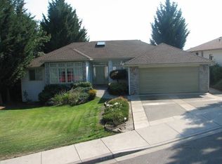 2780 Shannesy Dr, Medford, OR 97504