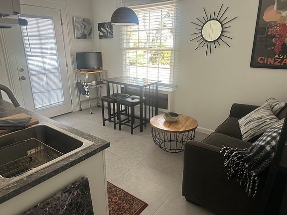 Bright/Open/Airy living space!