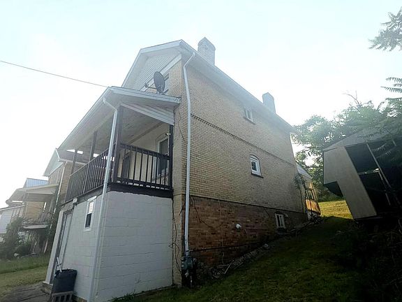 5th image of 307 2nd St