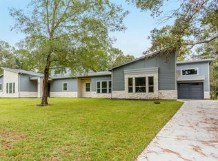 409 N Shadowbend Ave, Friendswood, TX 77546