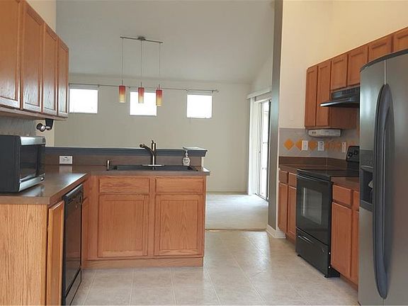 3rd image of 3548 Heron Island Dr