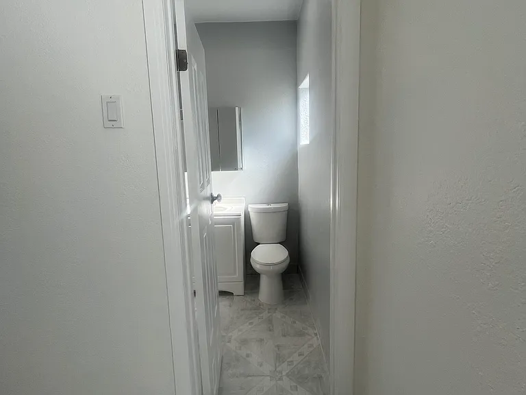129 W 61st St #1/2 — Photo 7