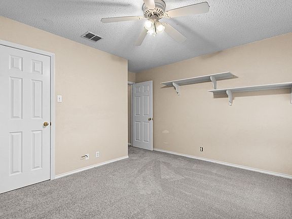 4th image of 2503 Hoya Dr