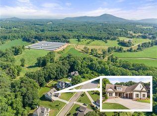 5821 Abbey View Ct, Clermont, GA 30527