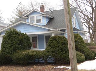 632 Lincoln Ave, Elgin, IL 60120