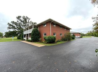 1904 N Seminary Ave APT 202, Woodstock, IL 60098