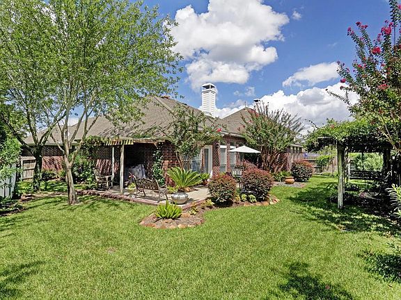 5th image of 11111 Cedarvale Ln