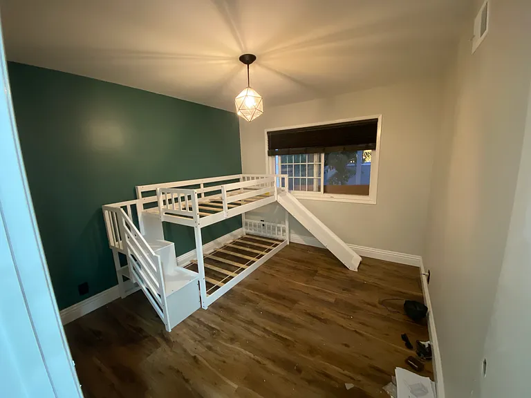 12862 Sylvan St — Photo 5