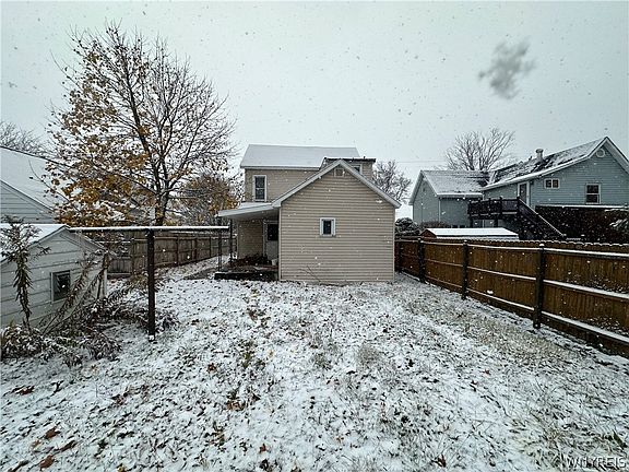 4th image of 1206 Spruce St