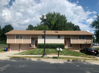 7035 N Holmes St, Kansas City, MO 64118