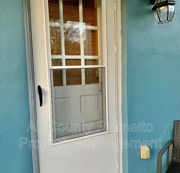 213 Gordon St #B — Photo 15