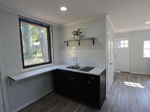 4th image of 411 S Quebec Ave #1/2