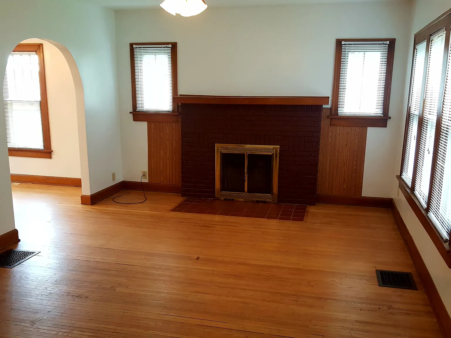 3 bed, 2.5 bath, 2104 sqft, $2,850 — Photo 2