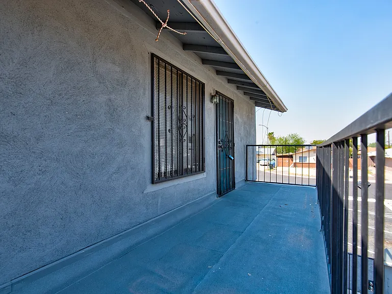 9631 N 12th Ave #201 — Photo 18