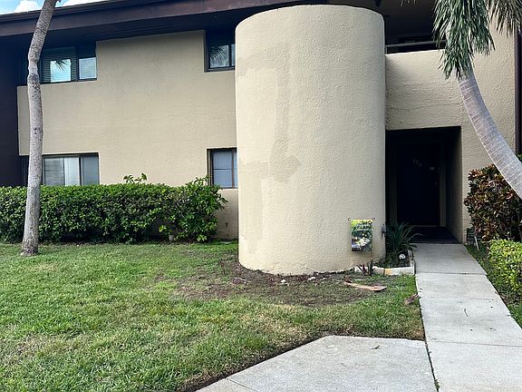 4th image of 10775 Village Club Cir N APT 101