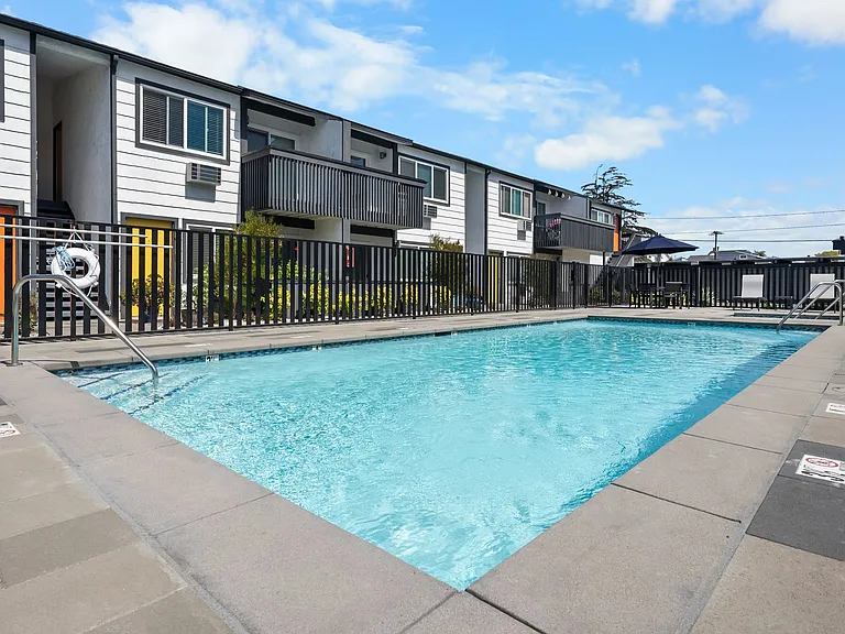 Eastside Apartments — Photo 38