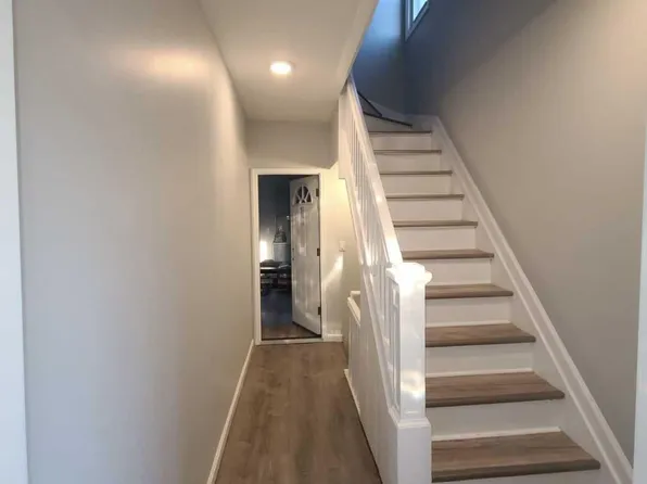 384 River Dr, Garfield, NJ 07026