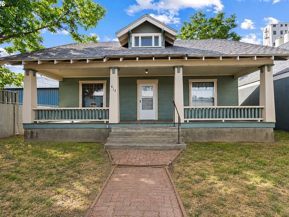 1st image of 612 SE Dorion Ave