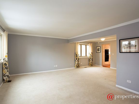 Living Room / Dining Room