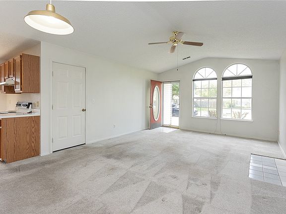 3rd image of 533 E Redbud Ln