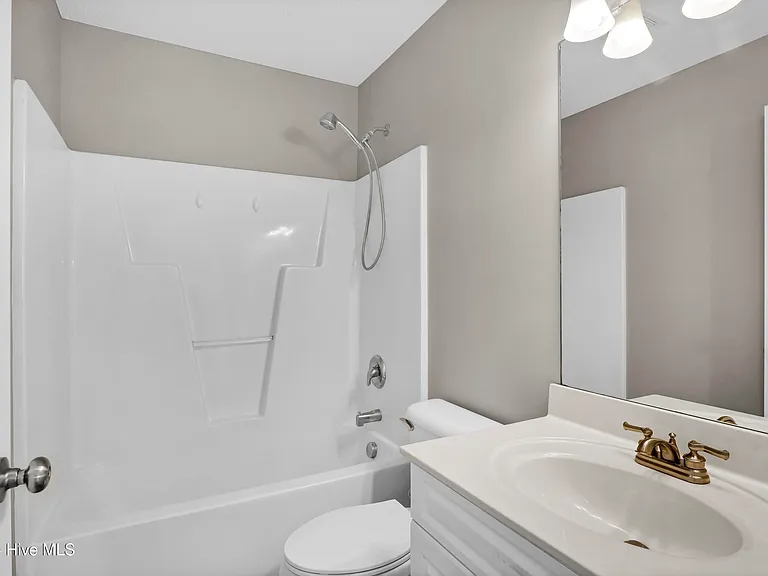 613 Whittle Ct — Photo 21