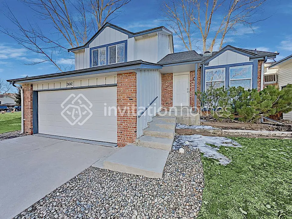 3665 S Halifax Way