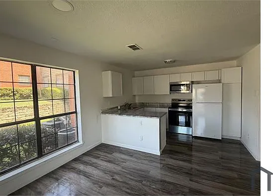 5901 Lake Hubbard Pkwy — Photo 2
