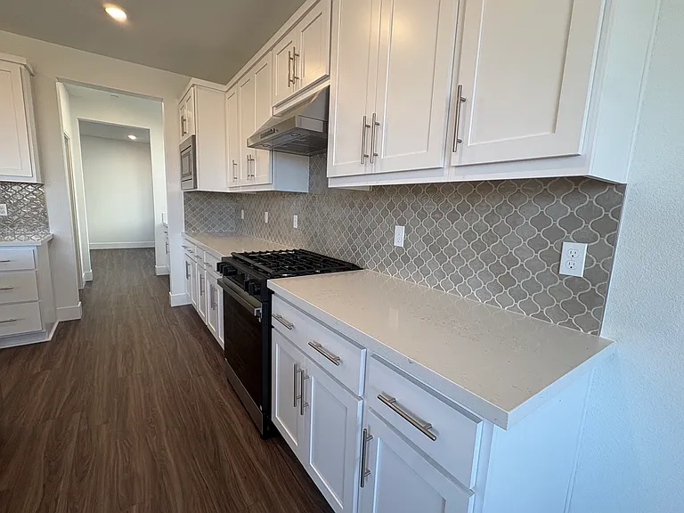 7966 Lamplight Dr — Photo 21