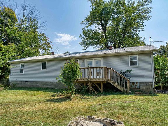 3rd image of 16475 Dawson Rd